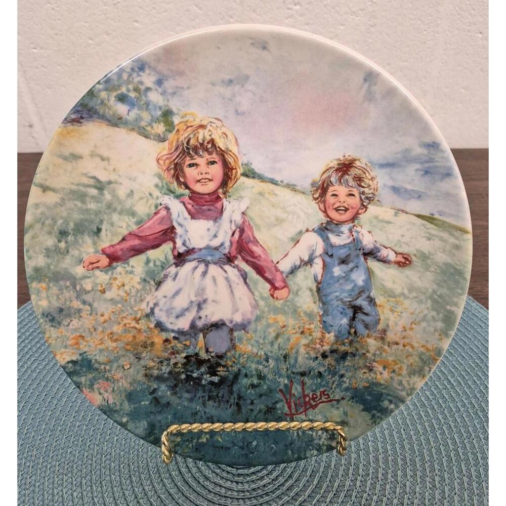 Wedgwood Queensware 'Playtime' Collector Plate by Mary Vickers